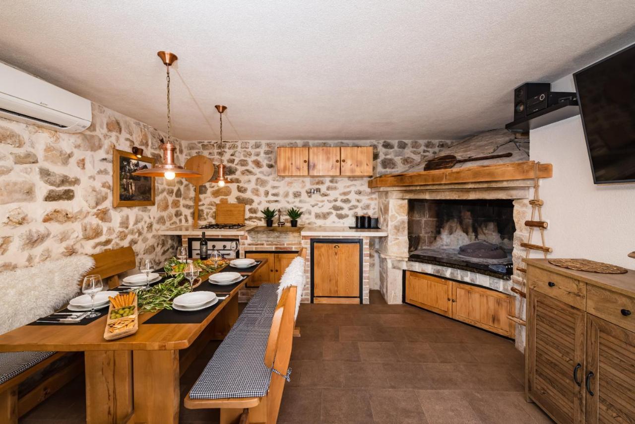 Stone Villa Miandri Sukošan 外观 照片
