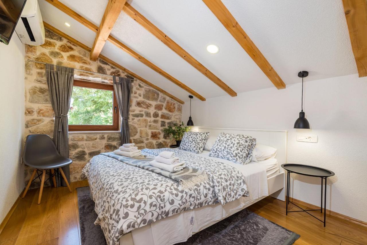 Stone Villa Miandri Sukošan 外观 照片