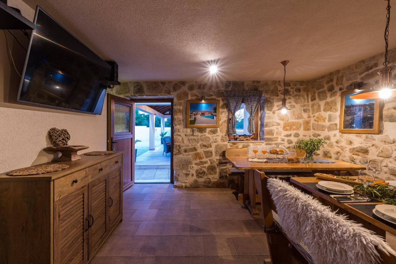 Stone Villa Miandri Sukošan 外观 照片