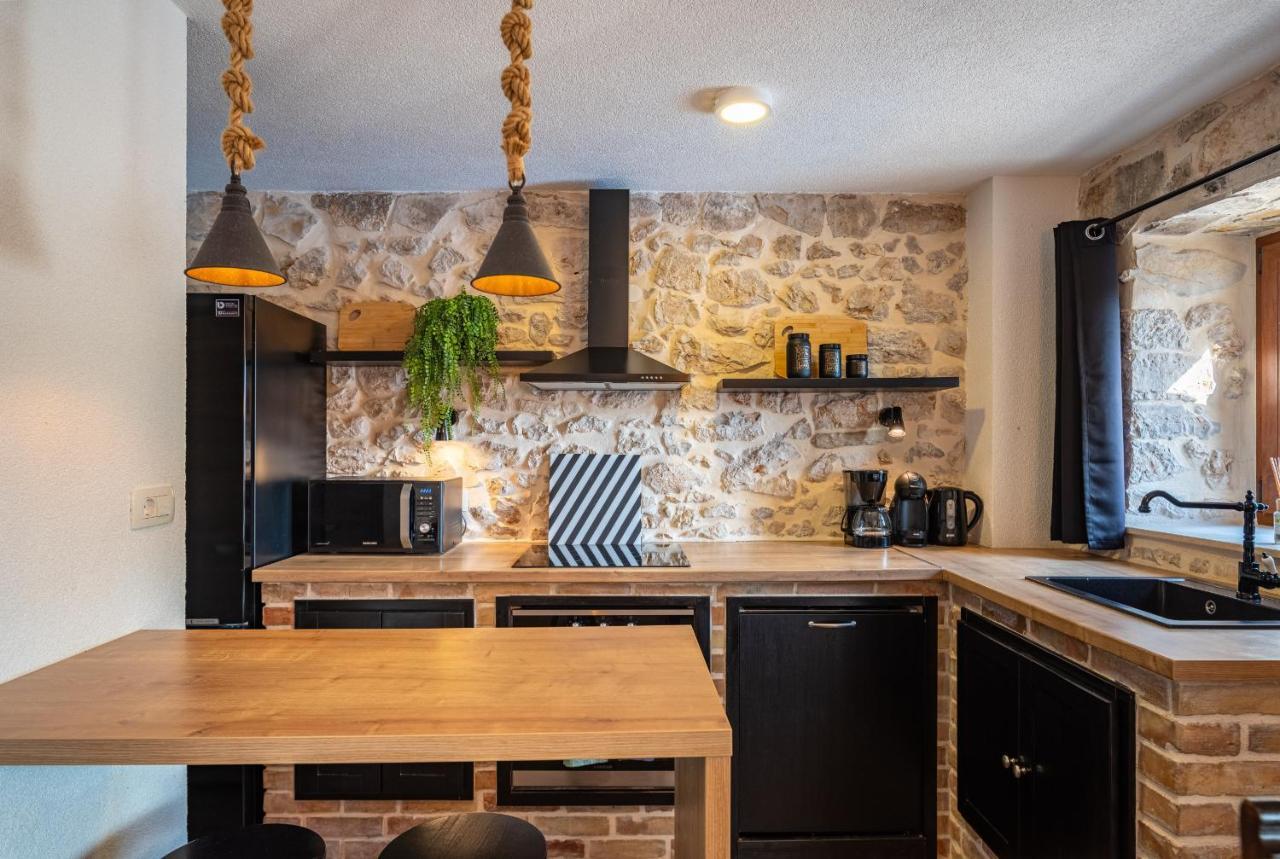 Stone Villa Miandri Sukošan 外观 照片