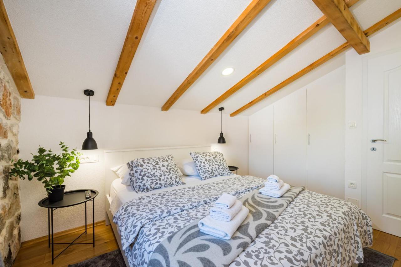 Stone Villa Miandri Sukošan 外观 照片
