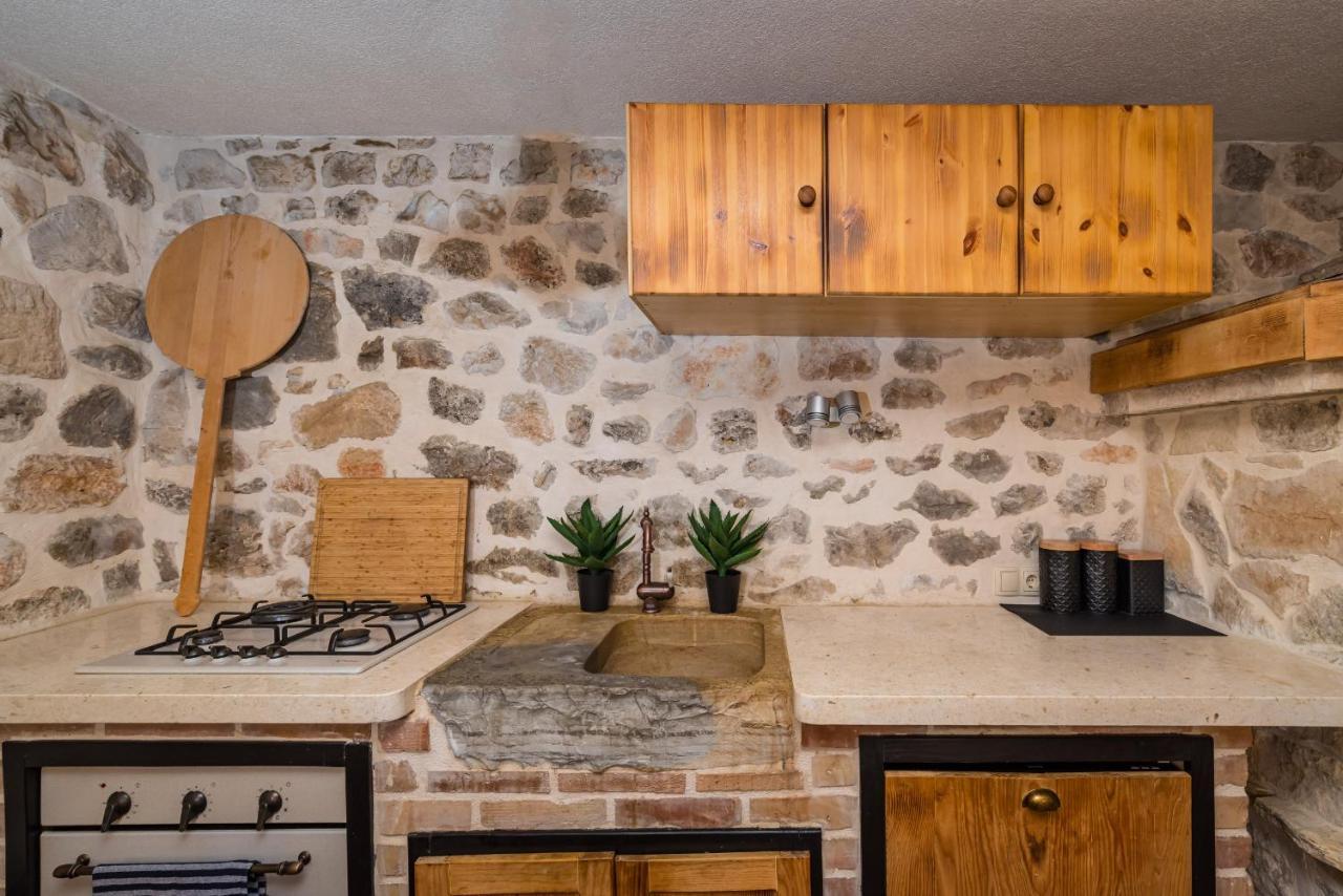Stone Villa Miandri Sukošan 外观 照片
